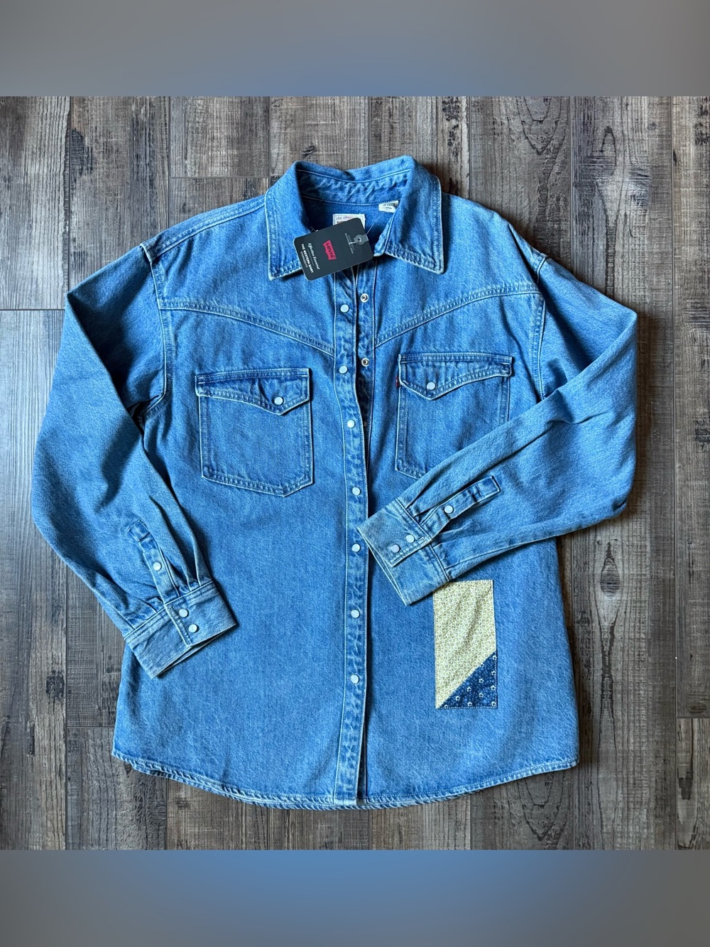 Levi’s The Weatern Quilt Patch Denim Shirt Jacket Small - Picture 2 of 5